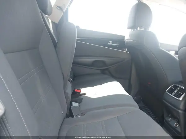 5XYPGDA52KG559106 2019 KIA SORENTO - Image 8