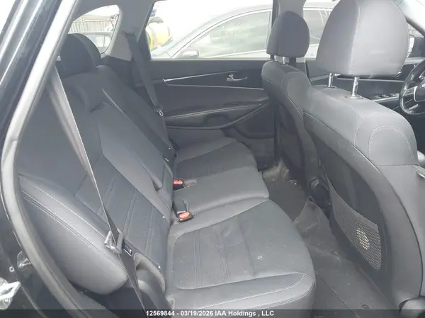 5XYPGDA52KG570896 2019 KIA SORENTO - Image 8