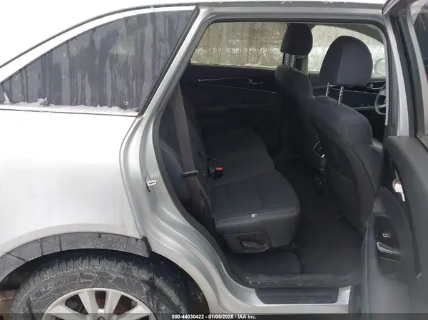 5XYPGDA52KG573202 2019 KIA SORENTO - Image 8