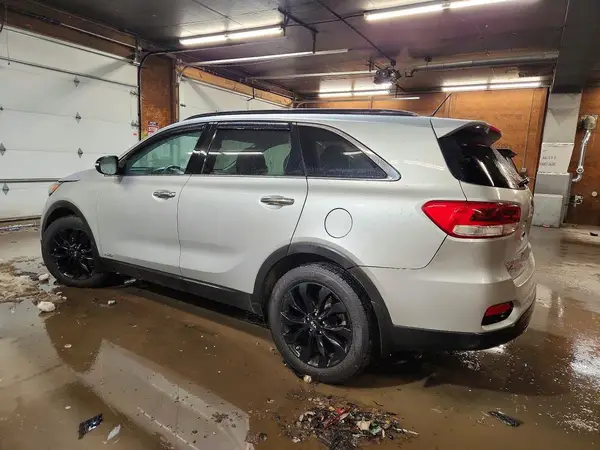 5XYPGDA52KG587424 2019 KIA SORENTO - Image 2