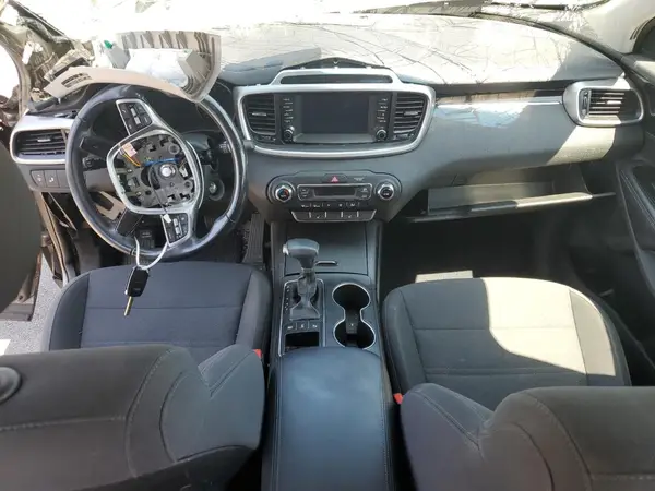 5XYPGDA52KG593904 2019 KIA SORENTO - Image 8
