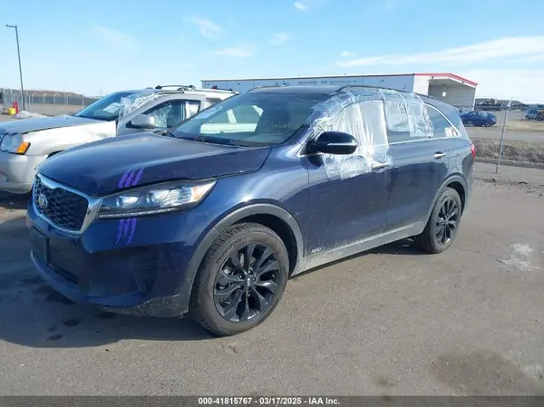 5XYPGDA52KG602679 2019 KIA SORENTO - Image 2