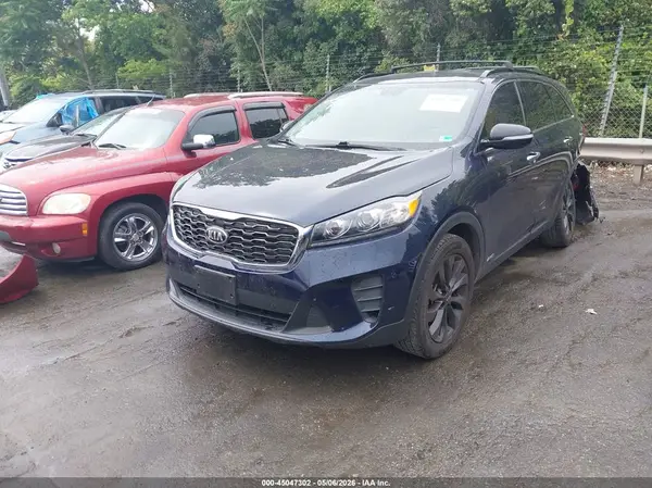 5XYPGDA52KG606019 2019 KIA SORENTO - Image 2
