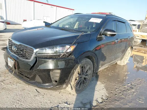 5XYPGDA52LG697519 2020 KIA SORENTO - Image 2