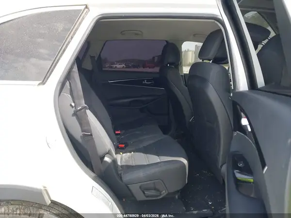 5XYPGDA53GG003250 2016 KIA SORENTO - Image 8
