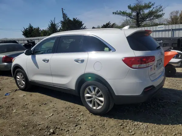 5XYPGDA53GG036880 2016 KIA SORENTO - Image 2