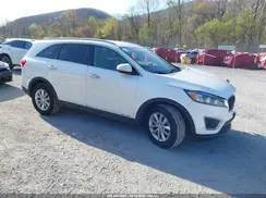 5XYPGDA53GG039049 2016 KIA SORENTO