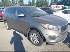 5XYPGDA53GG067871 2016 KIA SORENTO