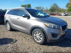 5XYPGDA53GG072441 2016 KIA SORENTO