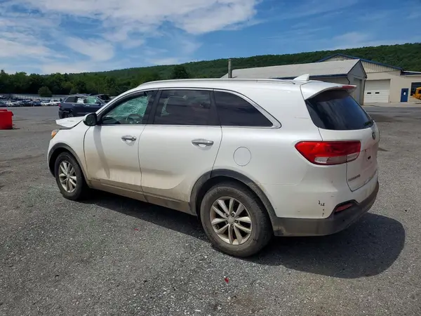 5XYPGDA53GG109455 2016 KIA SORENTO - Image 2
