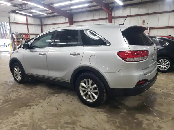 5XYPGDA53GG110086 2016 KIA SORENTO - Image 2