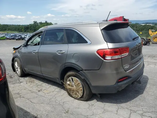 5XYPGDA53GG110380 2016 KIA SORENTO - Image 2