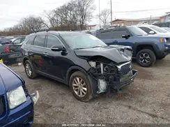 5XYPGDA53GG111707 2016 KIA SORENTO