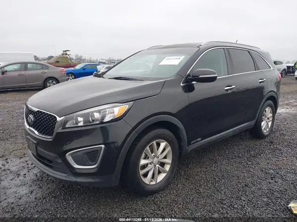 5XYPGDA53GG131679 2016 KIA SORENTO - Image 2