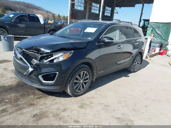 5XYPGDA53GG132654 2016 KIA SORENTO - Image 2