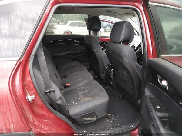 5XYPGDA53GG134663 2016 KIA SORENTO - Image 8