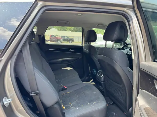 5XYPGDA53GG136087 2016 KIA SORENTO - Image 8
