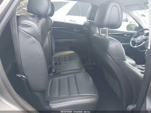 5XYPGDA53GG137112 2016 KIA SORENTO - Image 8