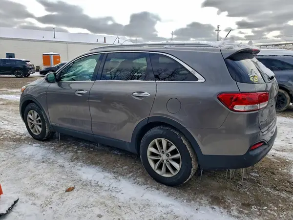 5XYPGDA53GG140155 2016 KIA SORENTO - Image 2