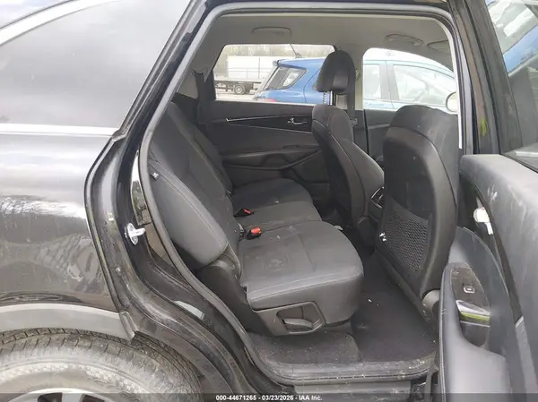 5XYPGDA53GG143492 2016 KIA SORENTO - Image 8