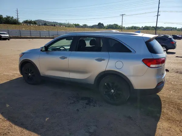 5XYPGDA53GG155237 2016 KIA SORENTO - Image 2