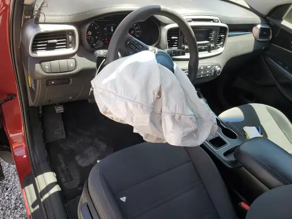 5XYPGDA53GG174256 2016 KIA SORENTO - Image 8
