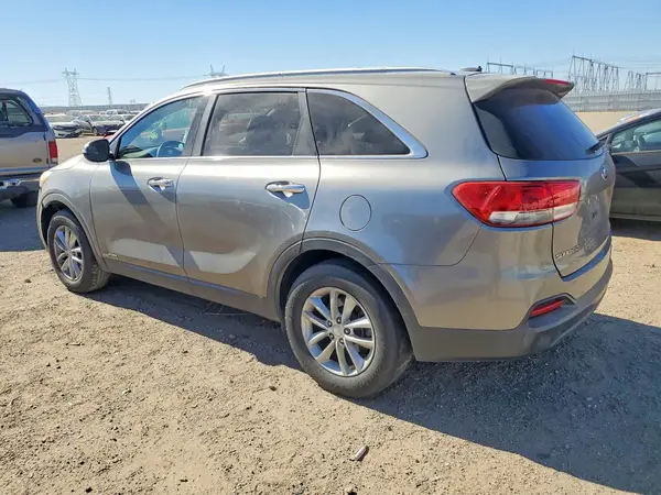 5XYPGDA53GG177562 2016 KIA SORENTO - Image 2