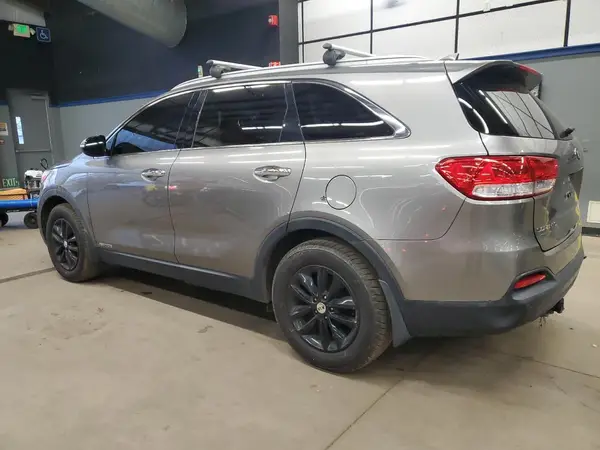 5XYPGDA53GG178436 2016 KIA SORENTO - Image 2