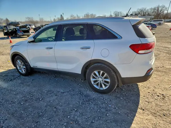 5XYPGDA53GG183202 2016 KIA SORENTO - Image 2