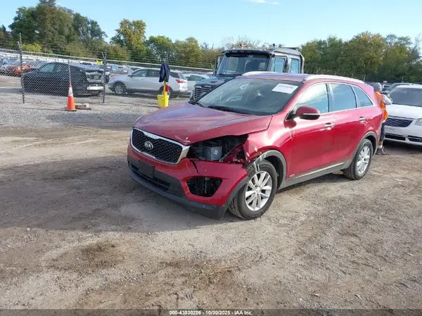5XYPGDA53HG187770 2017 KIA SORENTO - Image 2