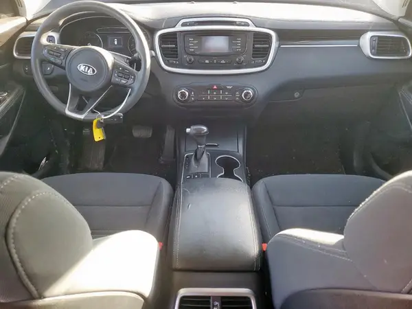 5XYPGDA53HG188871 2017 KIA SORENTO - Image 8