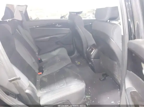 5XYPGDA53HG195108 2017 KIA SORENTO - Image 8