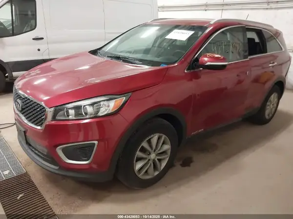 5XYPGDA53HG208634 2017 KIA SORENTO - Image 2