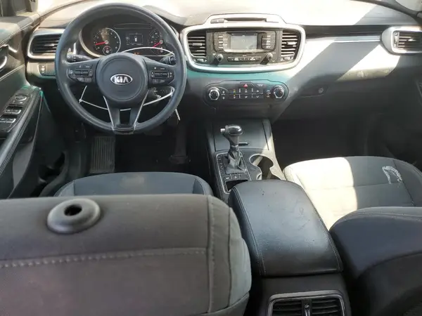 5XYPGDA53HG209069 2017 KIA SORENTO - Image 8