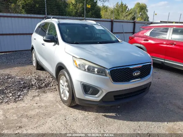 5XYPGDA53HG219780 2017 KIA SORENTO - Image 1