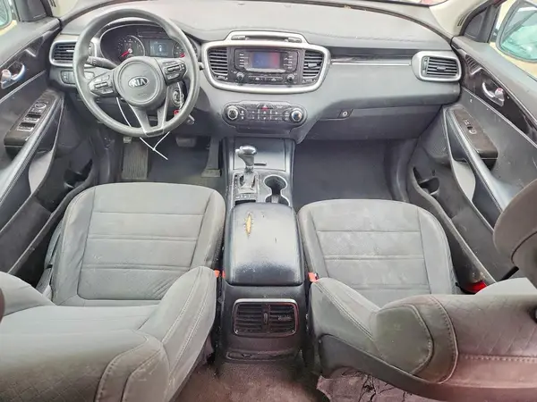 5XYPGDA53HG224509 2017 KIA SORENTO - Image 8