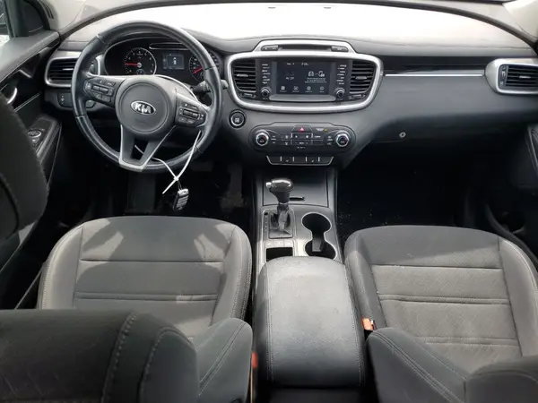 5XYPGDA53HG236823 2017 KIA SORENTO - Image 8