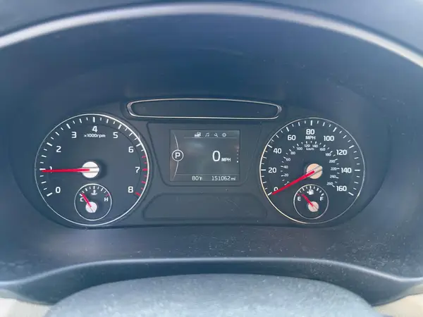 5XYPGDA53HG240399 2017 KIA SORENTO - Image 8