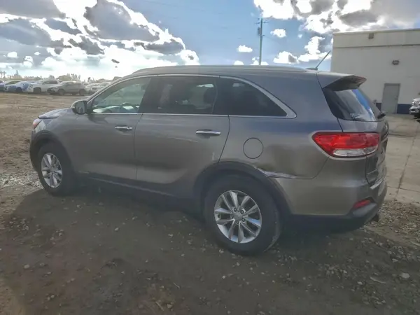 5XYPGDA53HG312069 2017 KIA SORENTO - Image 2