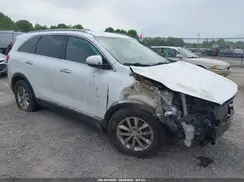 5XYPGDA53HG313304 2017 KIA SORENTO