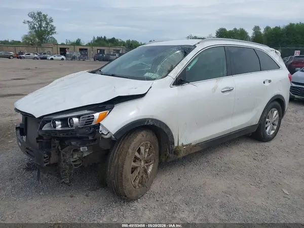 5XYPGDA53HG313304 2017 KIA SORENTO - Image 2