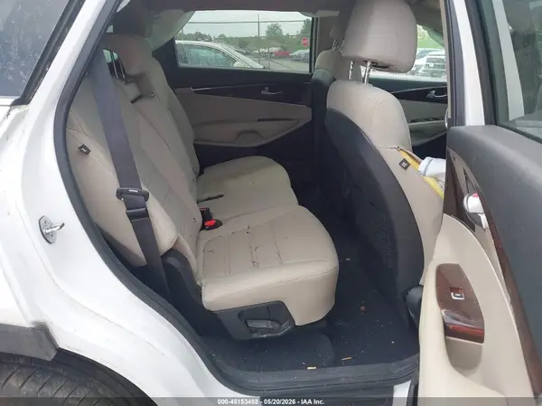 5XYPGDA53HG313304 2017 KIA SORENTO - Image 8