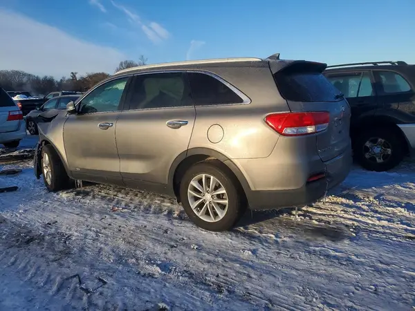 5XYPGDA53HG323203 2017 KIA SORENTO - Image 2