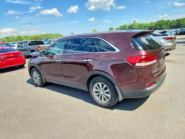 5XYPGDA53HG324173 2017 KIA SORENTO - Image 2