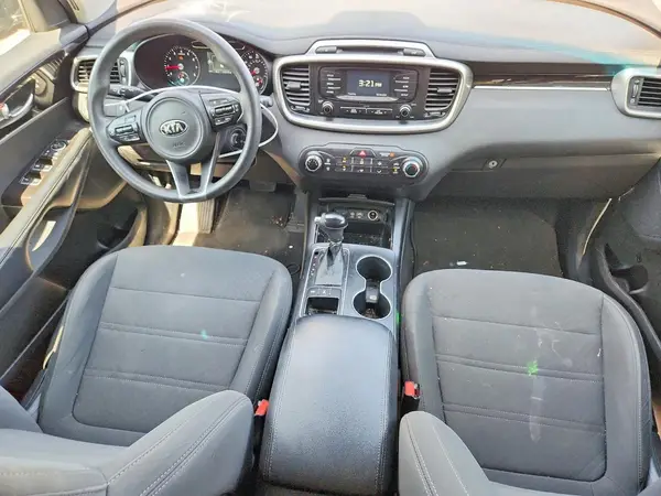 5XYPGDA53HG324173 2017 KIA SORENTO - Image 8