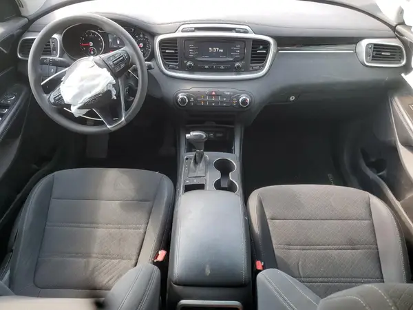 5XYPGDA53HG334654 2017 KIA SORENTO - Image 8