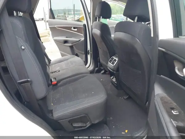 5XYPGDA53HG335710 2017 KIA SORENTO - Image 8