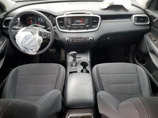 5XYPGDA53HG336159 2017 KIA SORENTO - Image 8