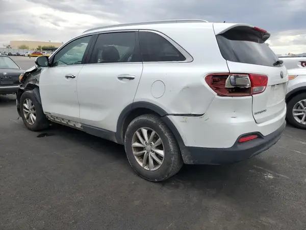 5XYPGDA53JG350729 2018 KIA SORENTO - Image 2
