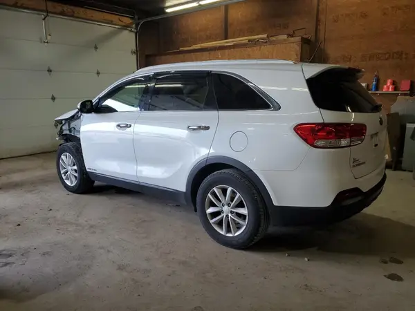 5XYPGDA53JG368101 2018 KIA SORENTO - Image 2